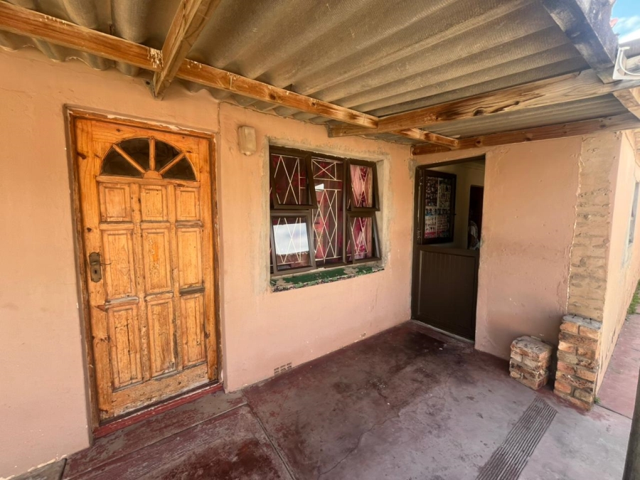 2 Bedroom Property for Sale in New Brighton Eastern Cape